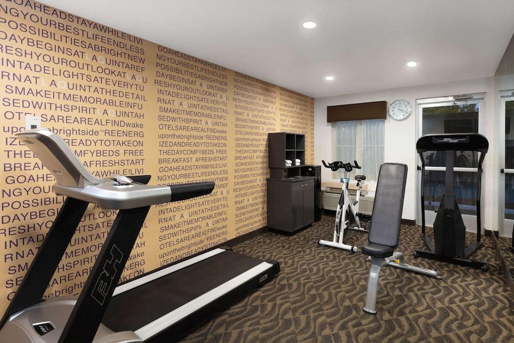 La Quinta Inn & Suites by Wyndham Las Vegas Red Rock photo 21