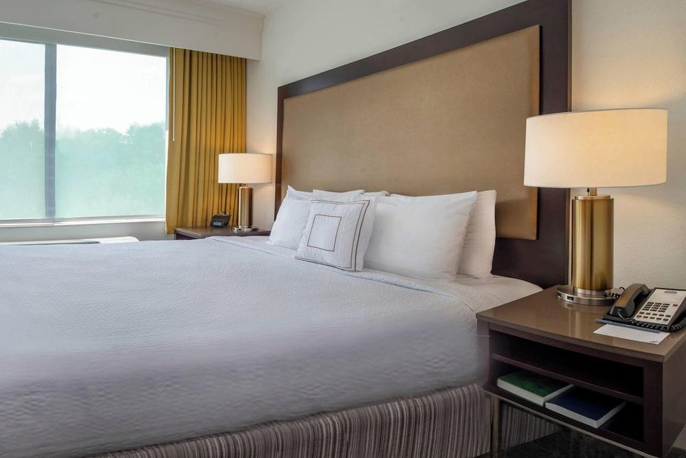 SpringHill by Marriott Centreville/Chantilly photo 5