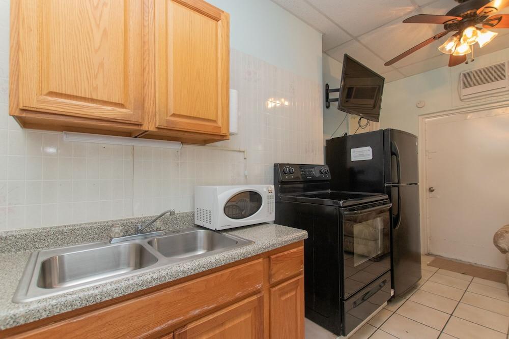 Sunset Cove Beach Resort photo 76
