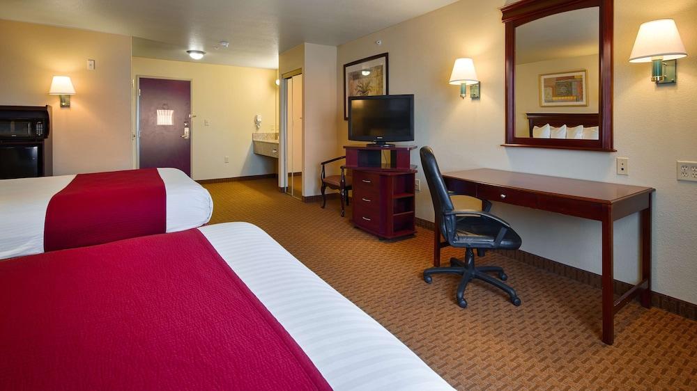 SureStay Plus Hotel by Best Western Quanah photo 6