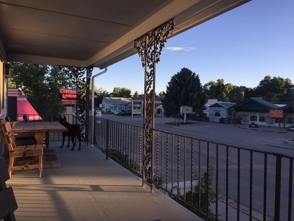 Mansion House Motel photo 40