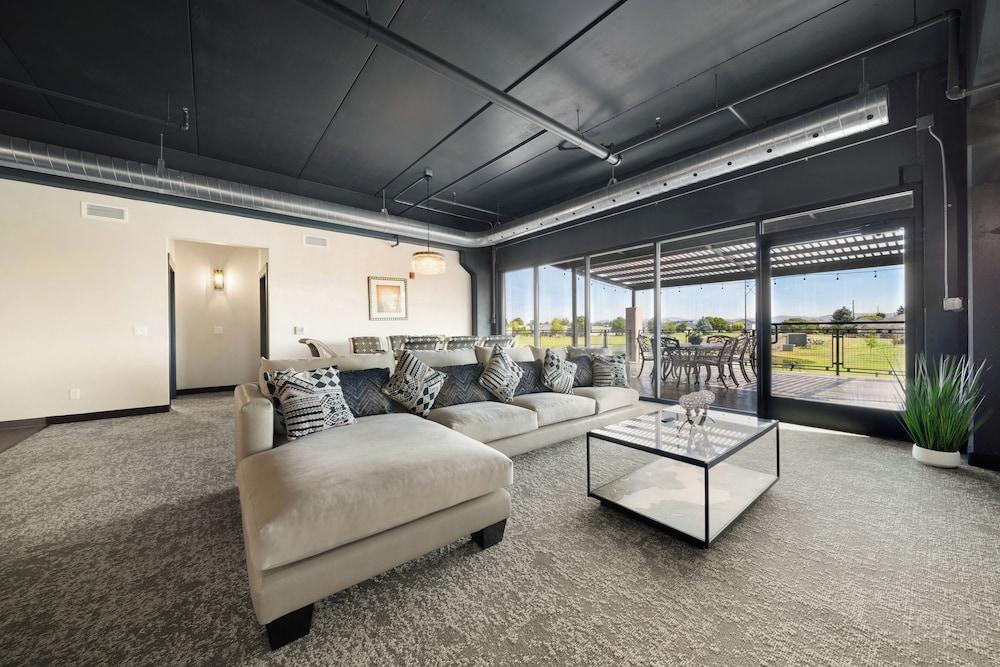 The Suites at Prairie Falls & Event Center photo 31