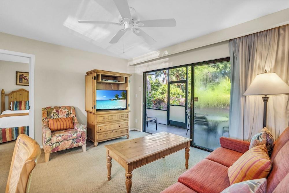 Park Shore Resort photo 5