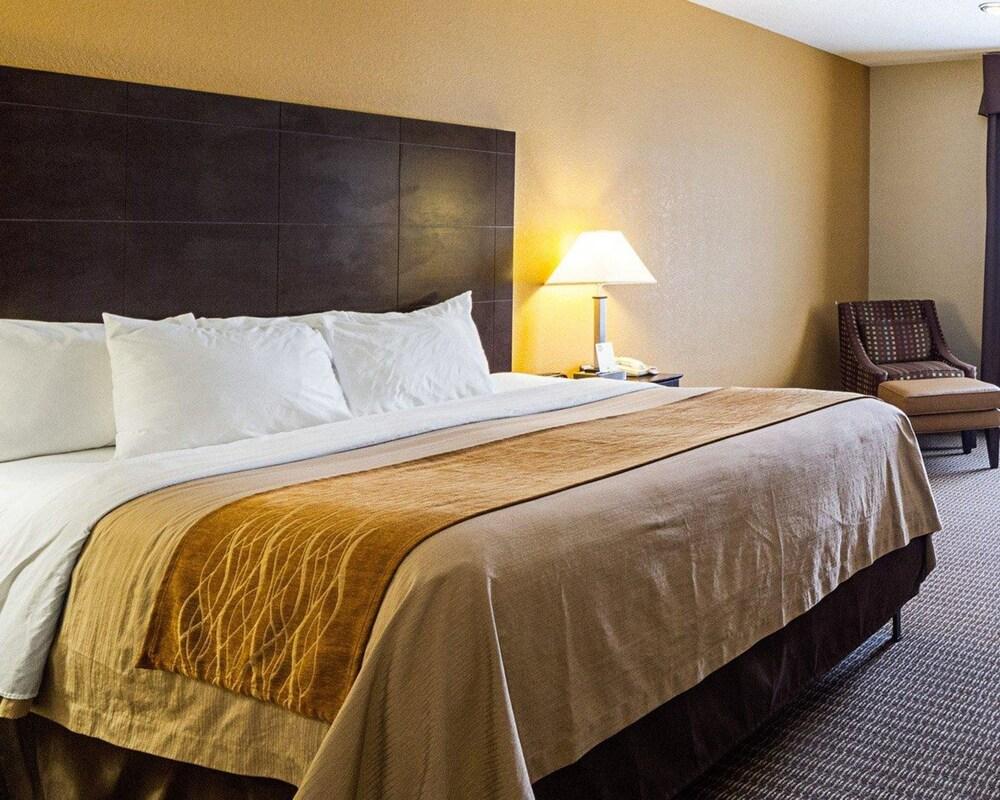 Comfort Inn & Suites Burnet photo 9