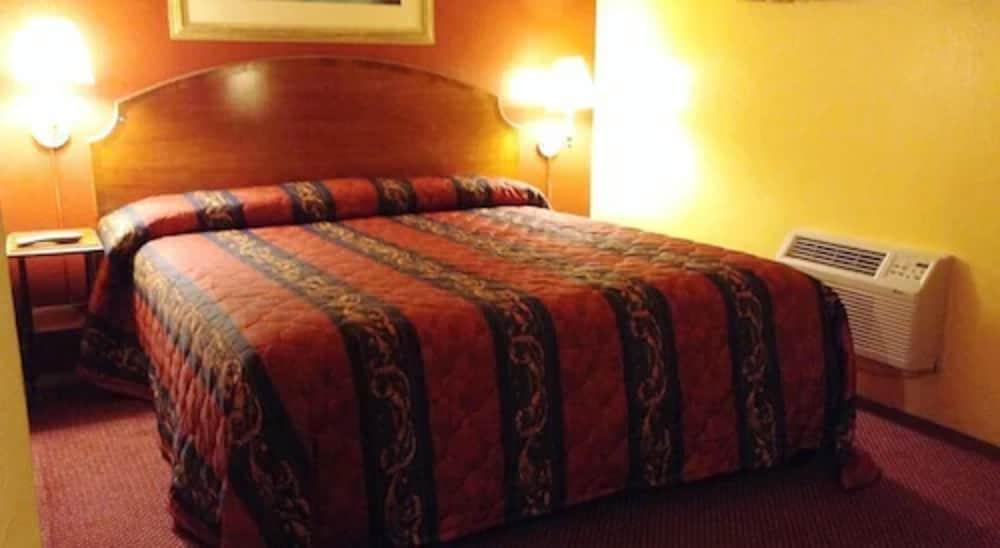 Oceanside Inn and Suites photo 1