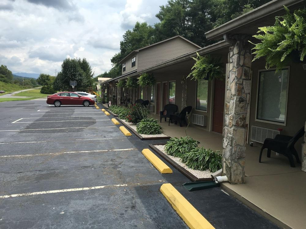 Chatuge Mountain Inn photo 18