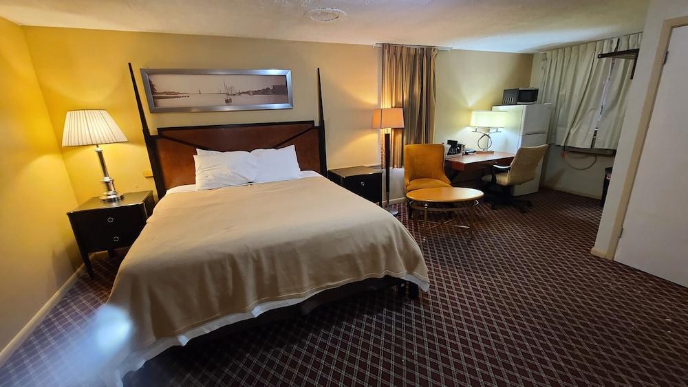 Presque Isle Motel photo 1