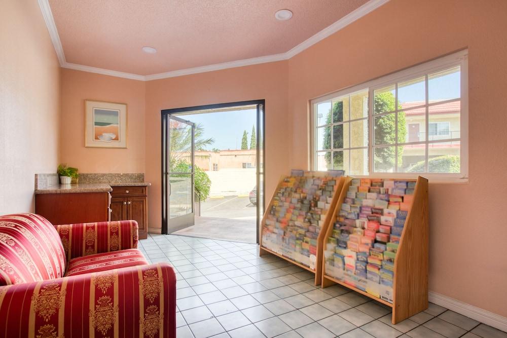 Passport Inn Whittier photo 12