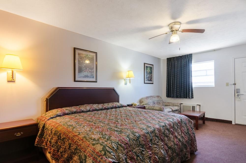 Deerfield Inn photo 12