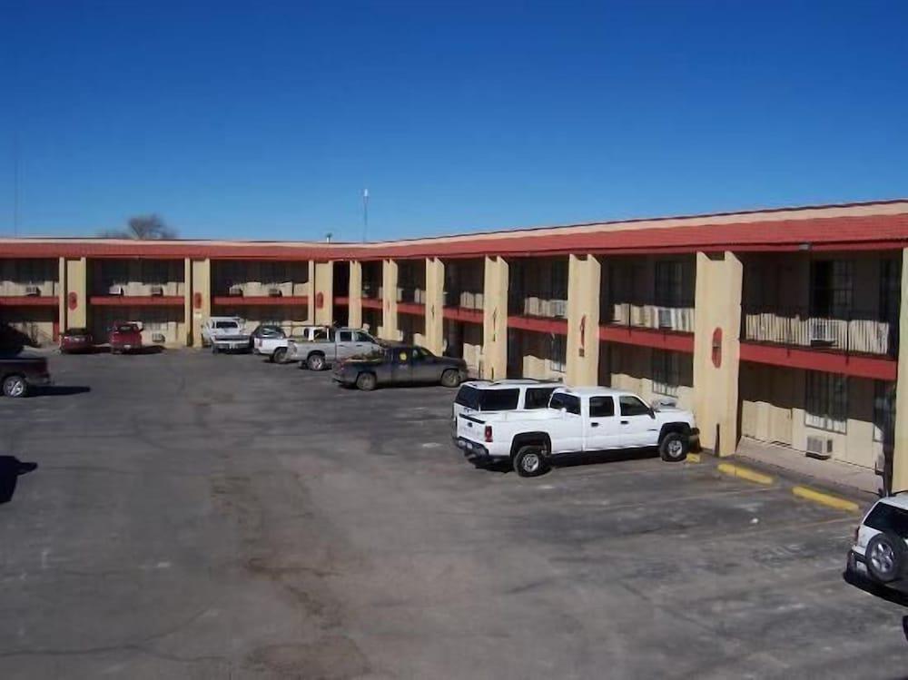 Lovington Inn photo 1