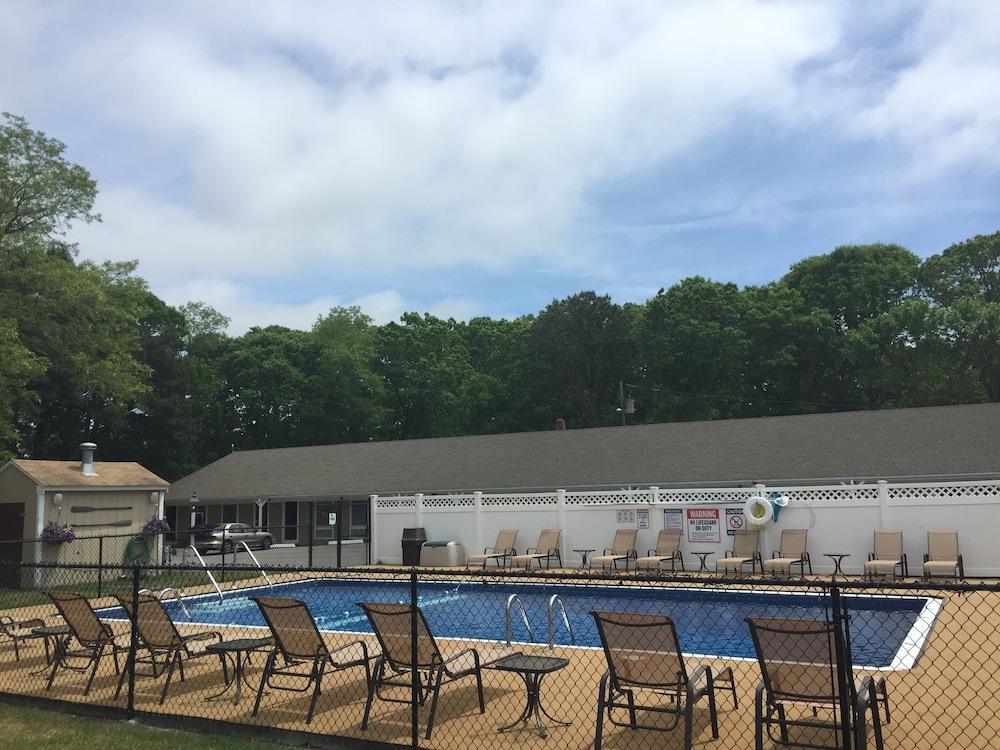 Viking Shores Motor Inn photo 18