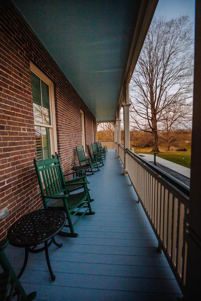 The Inn at Foster Falls photo 12