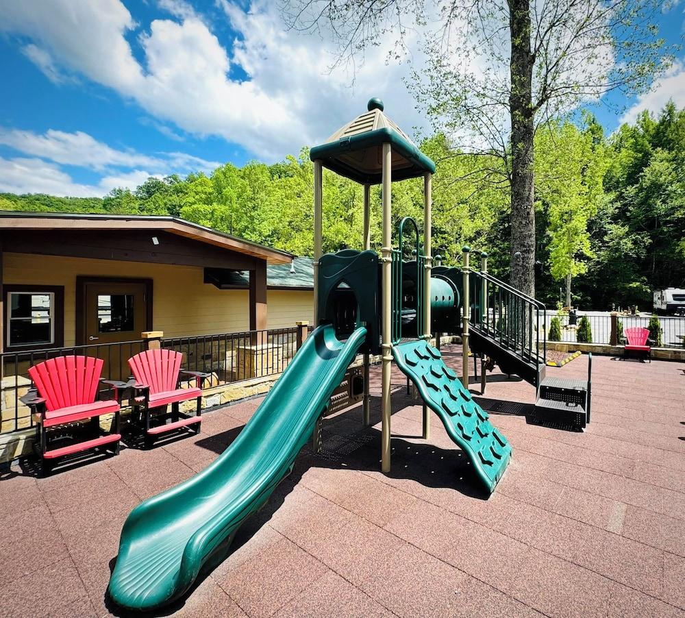 Dudley Creek RV Resort photo 18