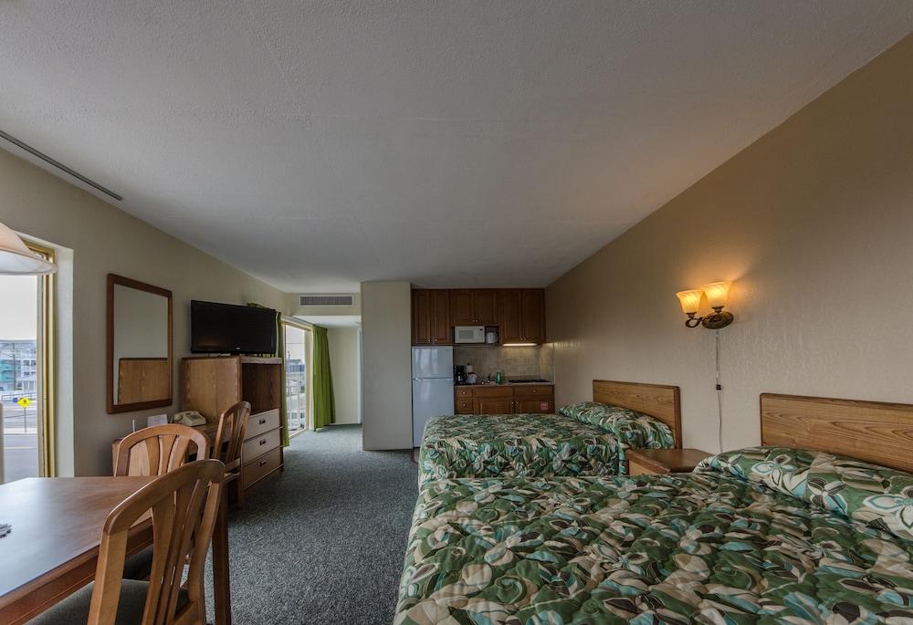 Attache Motel photo 7