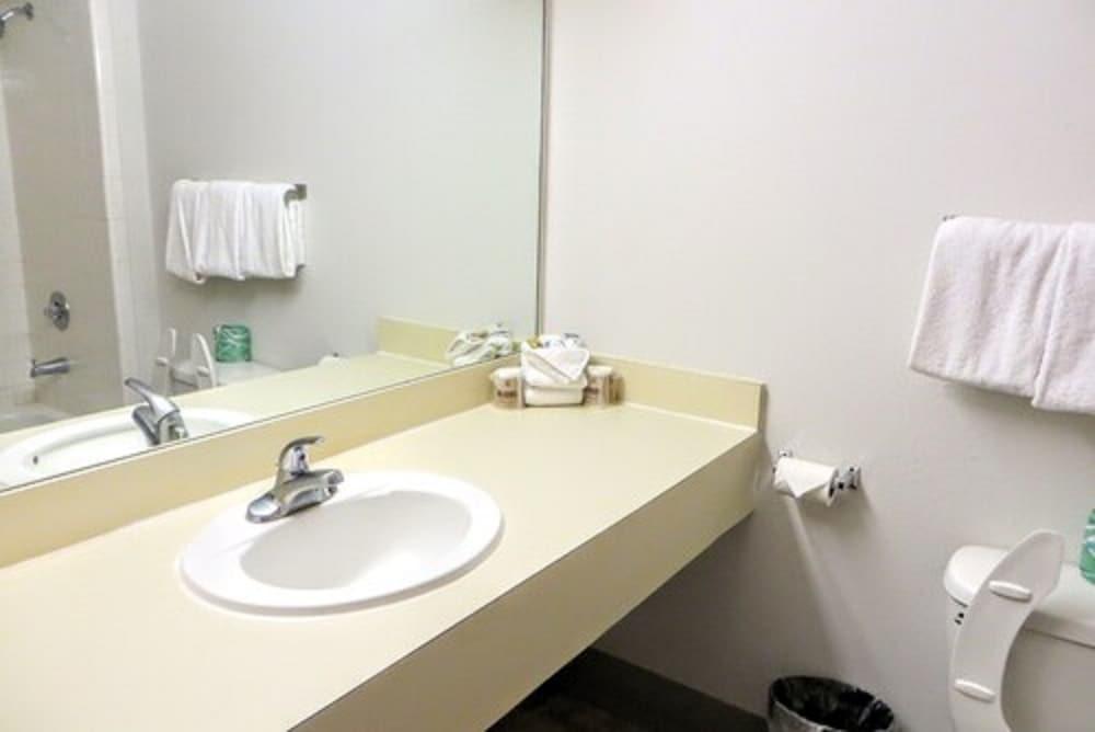 Guest House Inn photo 21