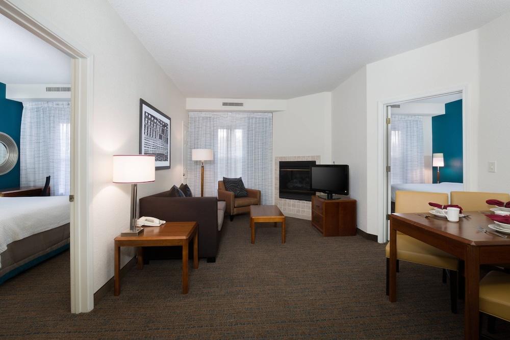 Residence Inn by Marriott Olathe Kansas City photo 8