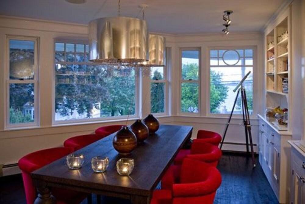 Camden Harbour Inn photo 29