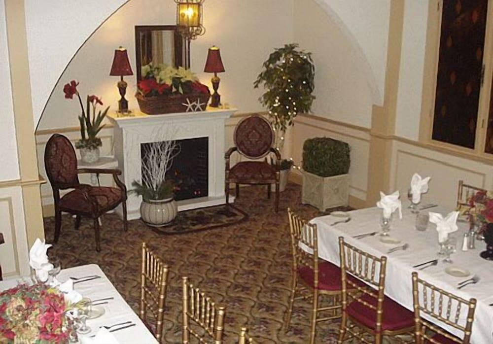 ShoreWay Acres Inn & Cape Cod Lodging photo 2