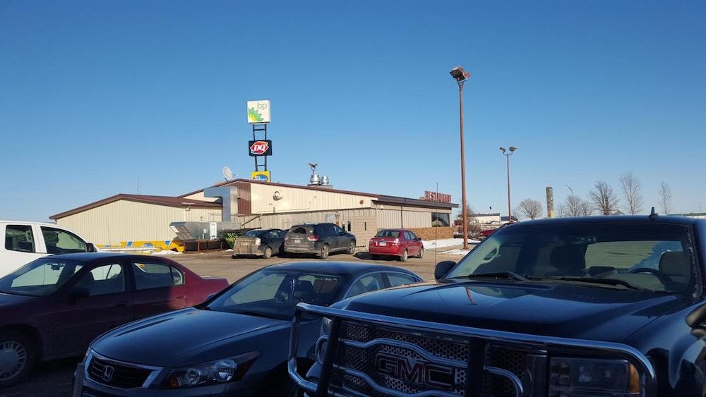 Earth Inn Motel photo 31