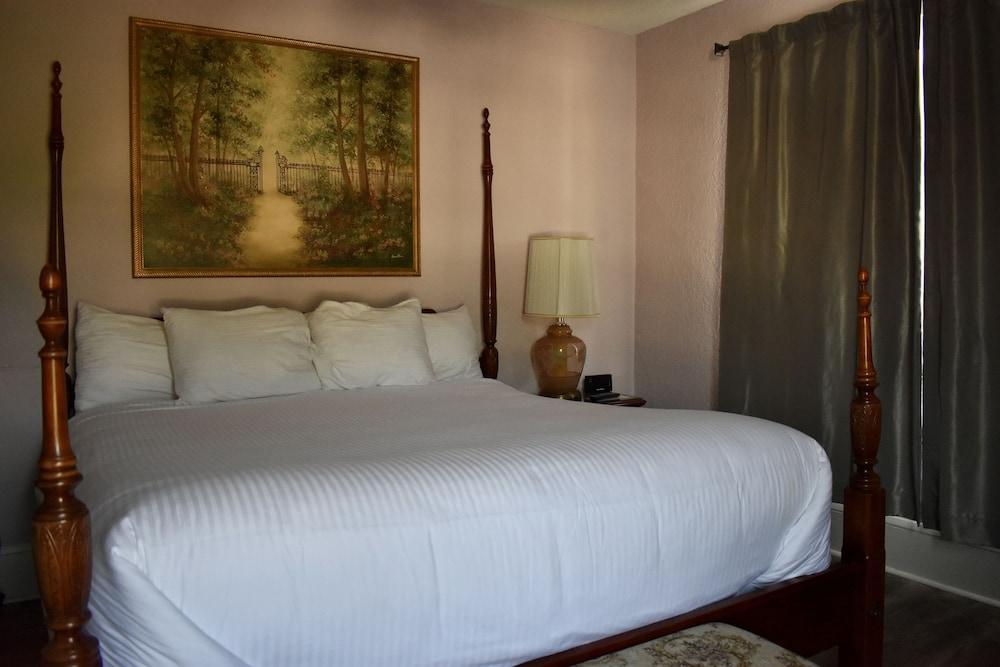 The DeLand Hotel photo 73