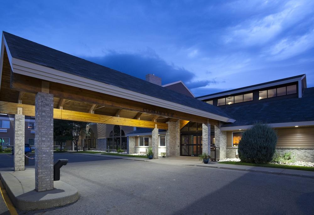 AmericInn by Wyndham Valley City - Conference Center photo 45