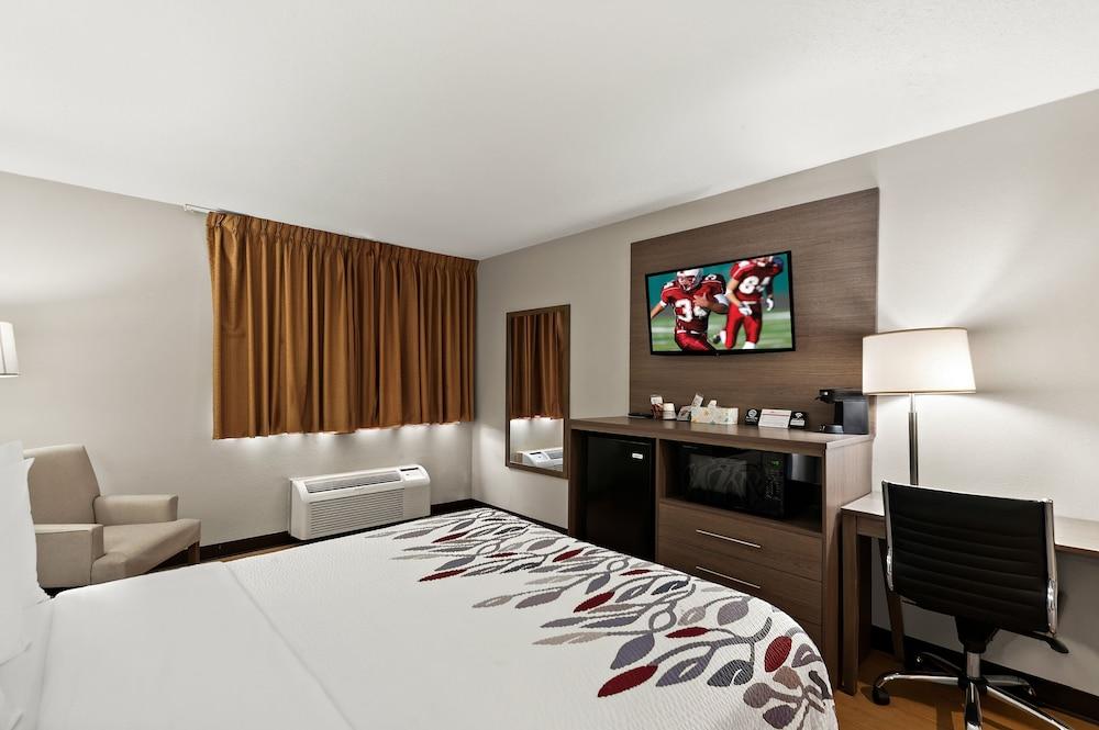Red Roof Inn Martinsburg photo 6