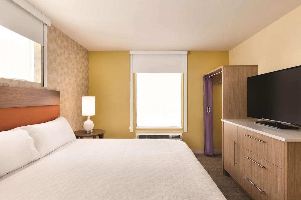 Home2 Suites by Hilton Phoenix Tempe, University Research Park photo 8