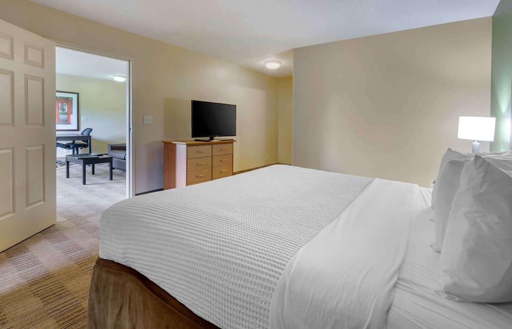 Extended Stay America Suites Houston Med Ctr NRG Park Kirby photo 13
