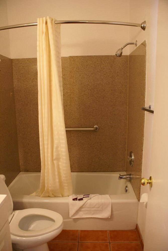 Harborview Inn & Suites San Diego Harbor photo 25