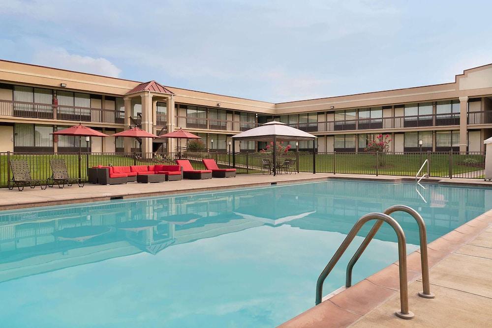 Baymont by Wyndham Culpeper photo 2