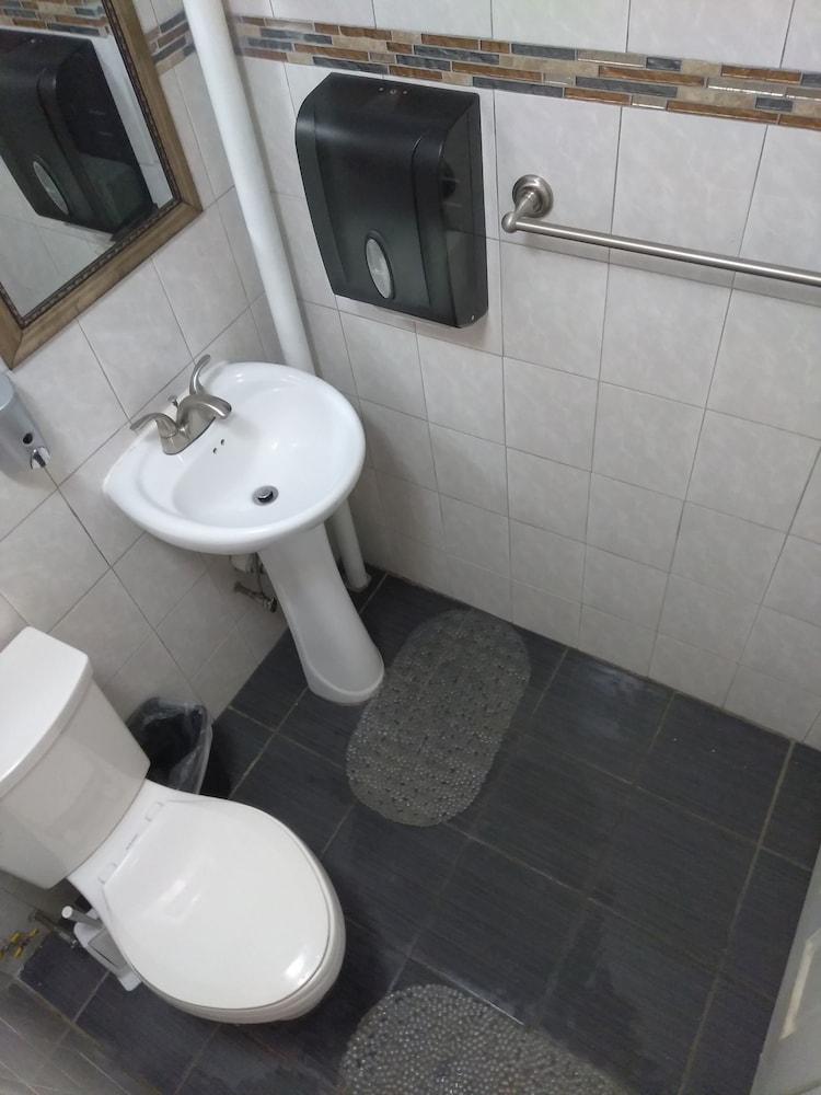Neptune Hotel photo 15