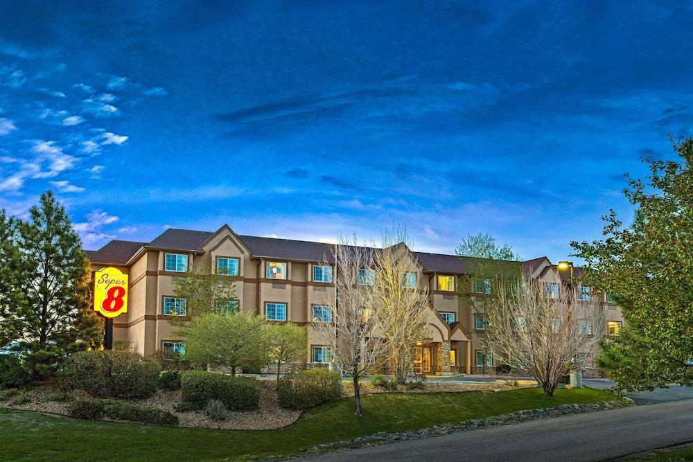 Super 8 by Wyndham Parker/SE Denver Area — hotel in Parker