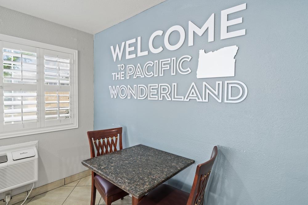 Travelers Inn Medford photo 5