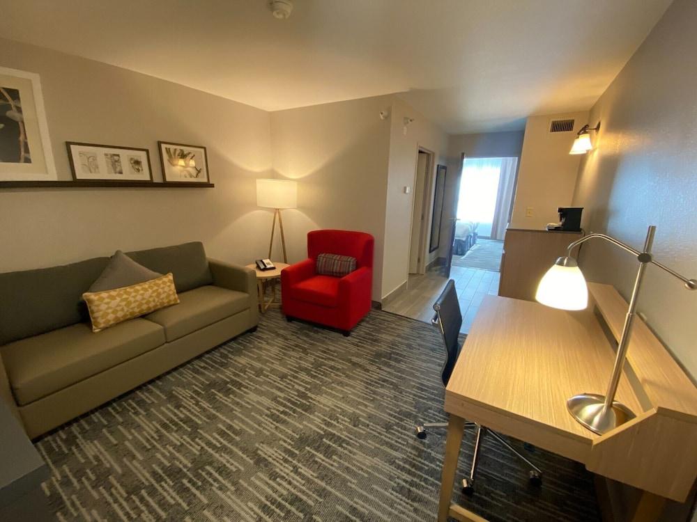 Country Inn & Suites by Radisson, Champaign North, IL photo 7
