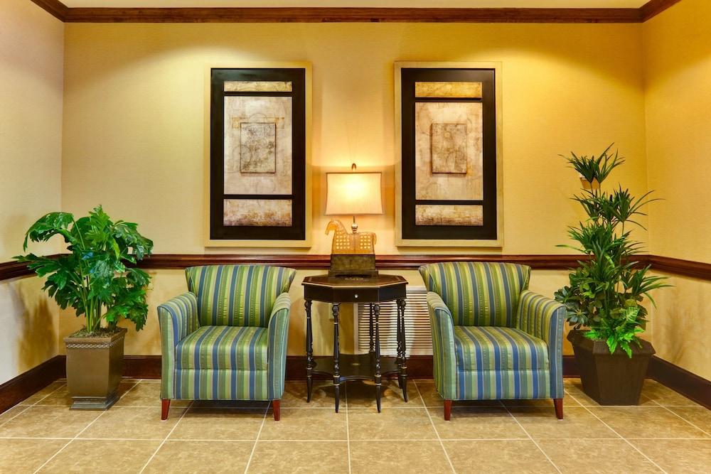 Holiday Inn Express & Suites Millington by IHG photo 39