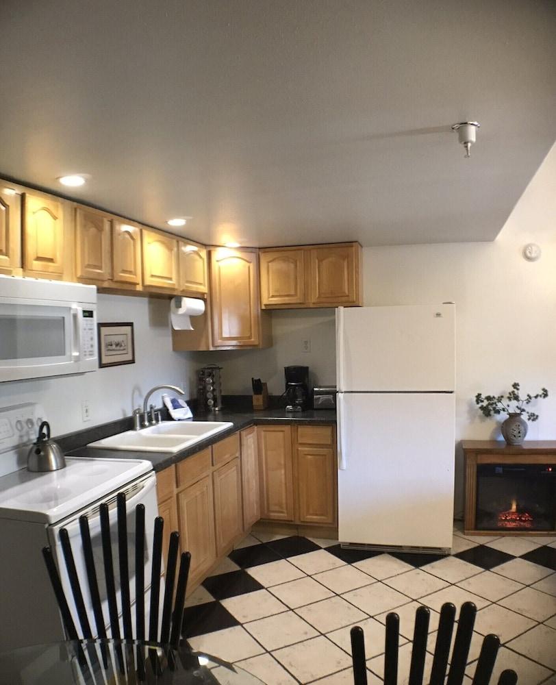 Abbey Archway Inn photo 20