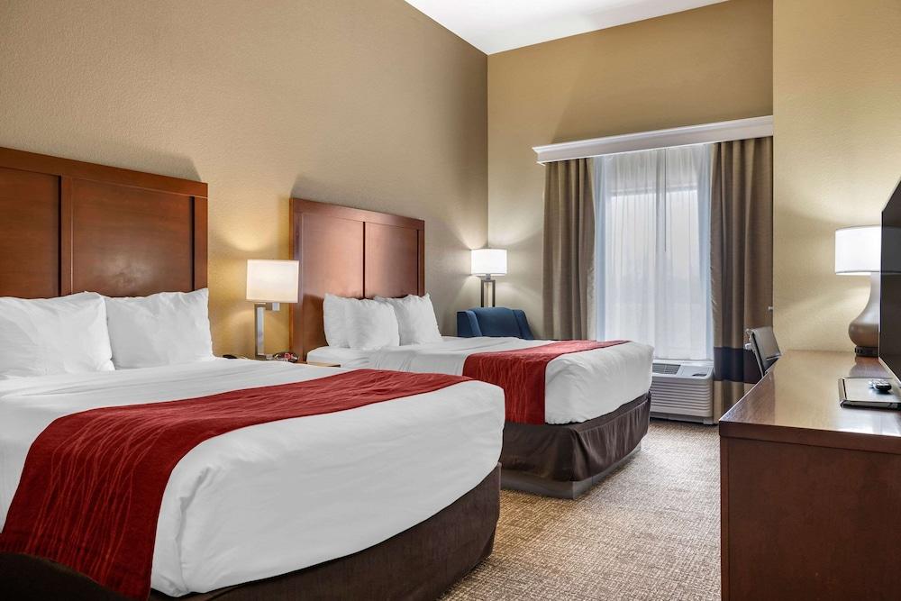 Comfort Inn & Suites Augusta photo 19