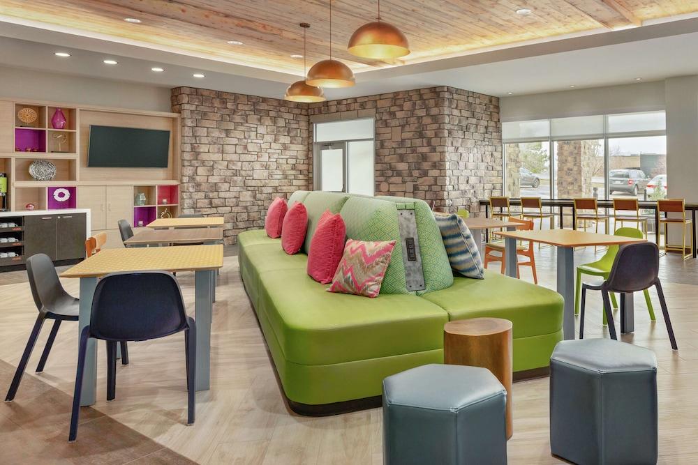 Home2 Suites by Hilton Colorado Springs South photo 5