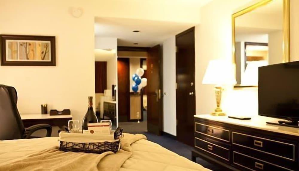 Garden Hotel and Conference Center photo 10