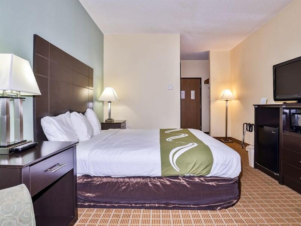 GrandStay Hotel & Suites photo 7