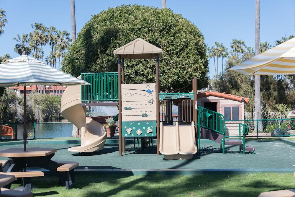 La Jolla Beach and Tennis Club photo 93