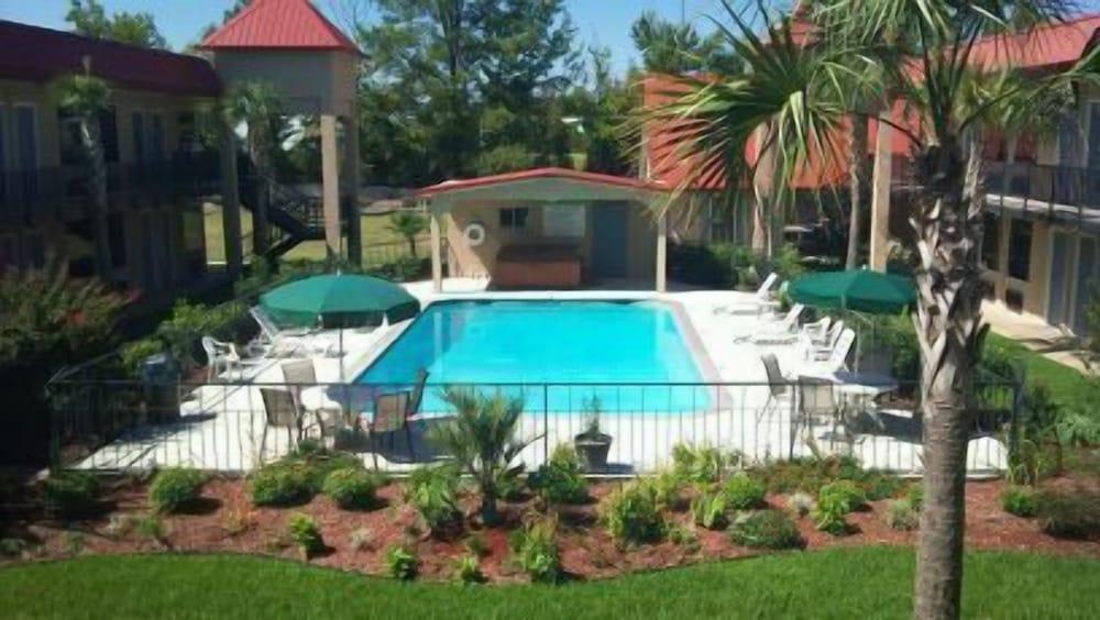 Days Inn by Wyndham Leesville photo 4