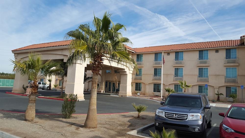Comfort Inn & Suites El Centro I - 8 photo 9