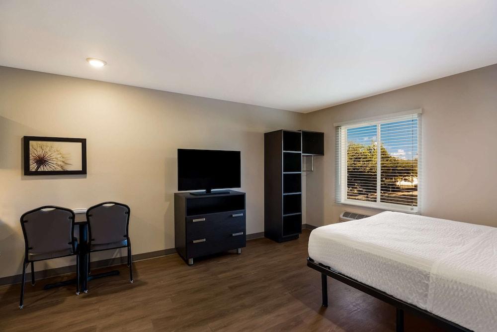 WoodSpring Suites Orlando West - Clermont photo 11