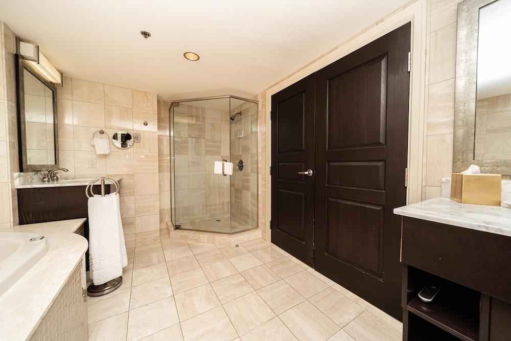 Reno Suites photo 19