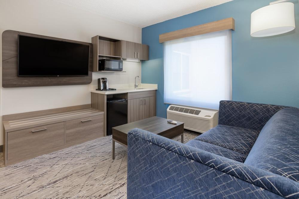 Holiday Inn Express Hotel & Suites New Tampa I-75 by IHG photo 72