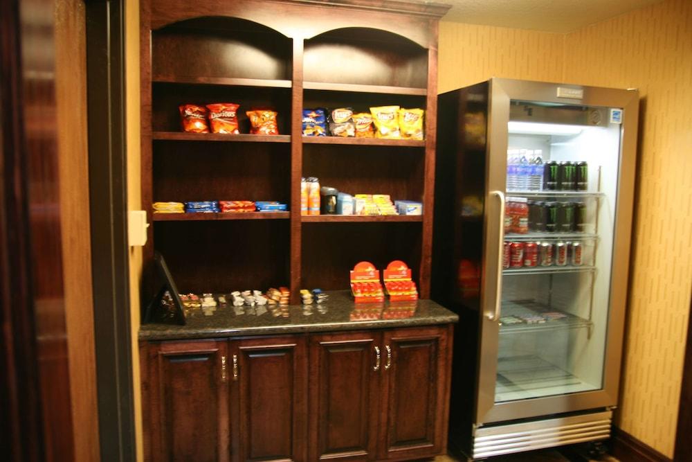 Best Western Plus Midwest Inn & Suites photo 15