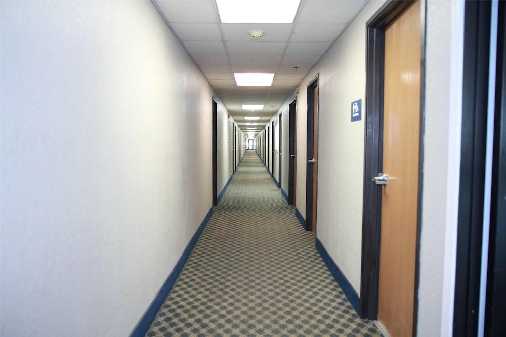 Travelodge by Wyndham Guymon photo 22