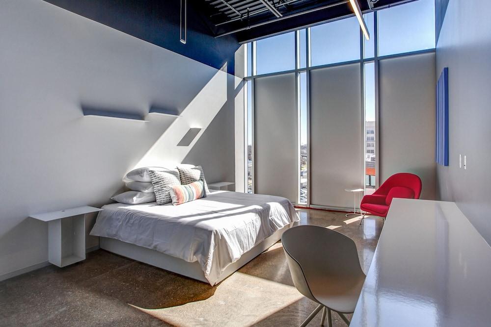 Hotel Revel photo 2