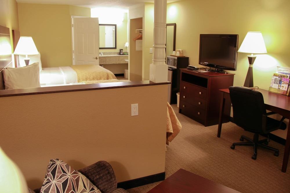 Relax Inn & Suites photo 69